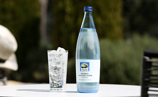 fuji mineral water agua com gas